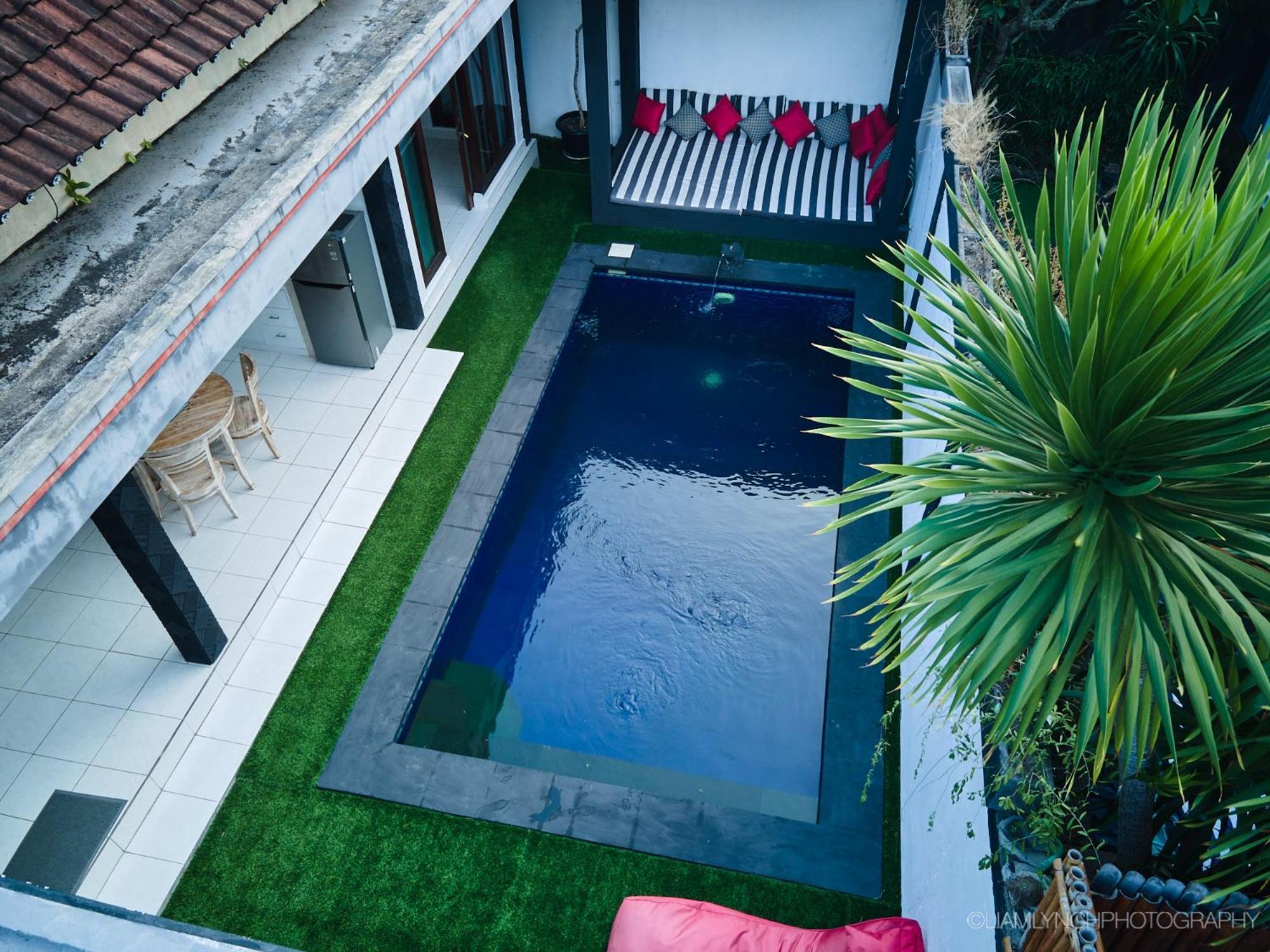Ari * Seminyak (Bali)